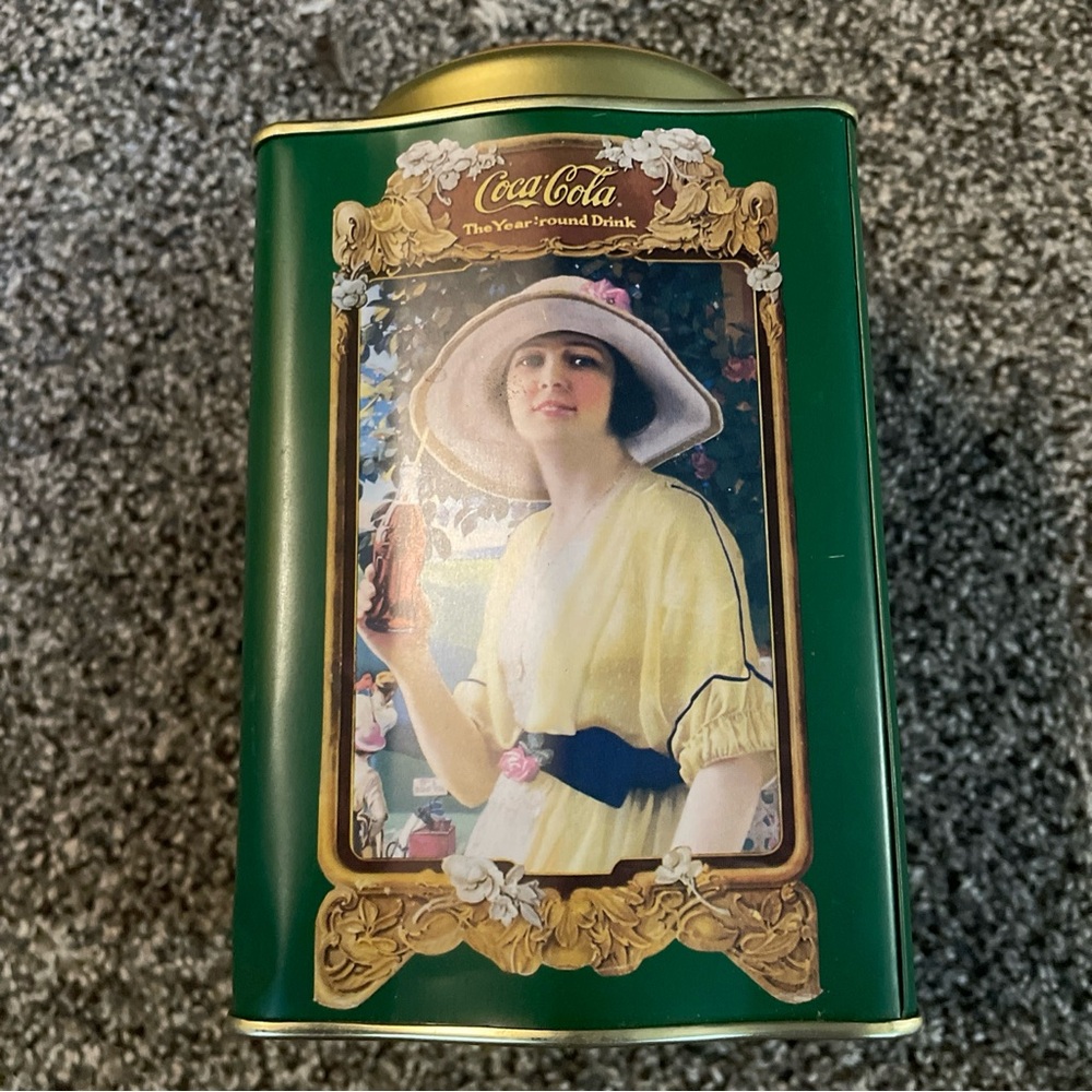 Coca Cola Collector Tin Vintage Advertisement Ladies Green 6.25”x4”x3.75”